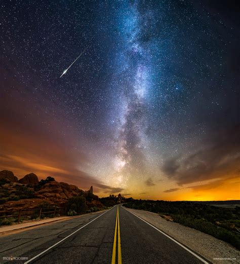 Interesting Photo of the Day: Vertical Panorama of the Milky Way Over Arches National Park