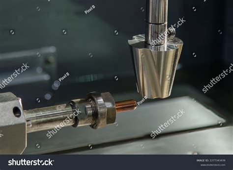 5 Sinker Edm Automation Images, Stock Photos & Vectors | Shutterstock