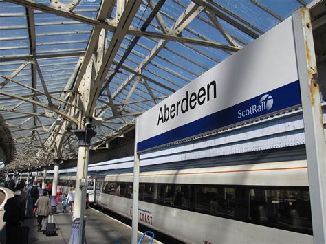 Aberdeen railway station | Arriving by train in Aberdeen, Sc… | Flickr