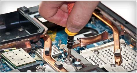 Choosing the Best Laptop Repair Service - Tech Pinger