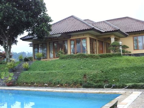 puncak: villa di puncak bogor