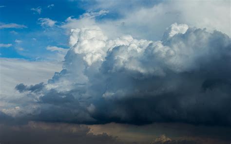 Cumulonimbus Clouds · Free Stock Photo