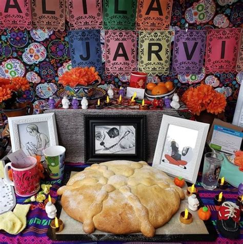 Day of the Dead Altars | POPSUGAR Latina