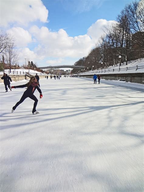 4 semi-private Skating lessons — Glisse On Ice