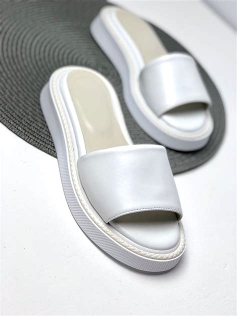 White leather flip flops - 26236 from Your Step with donate to u24