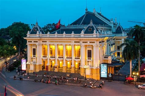 Hanoi Opera House - Viet Dan Travel