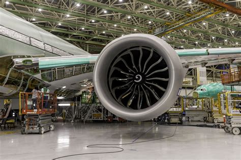 Le GE9X, plus gros réacteur au monde sous les ailes du Boeing 777X - Aerobuzz