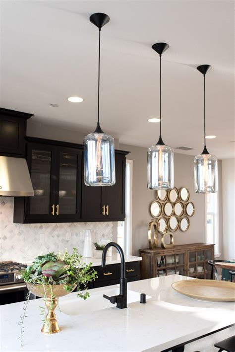 100+ Beautiful Kitchen Lighting Ideas That You'll Love - Home123 | Modern kitchen lighting ...