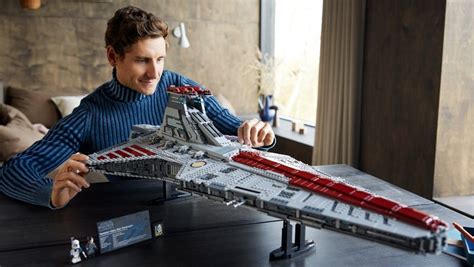 FARK.com: (12989586) New Lego Star Wars Republic attack cruiser set celebrates 20 years of 'The ...