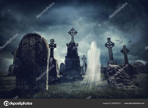 Pictures: graveyard ghost | Spooky Old Graveyard Ghost Night — Stock ...