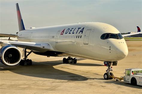 Delta will fly its 2 'newest' jets to Hawaii, New York - The Points Guy