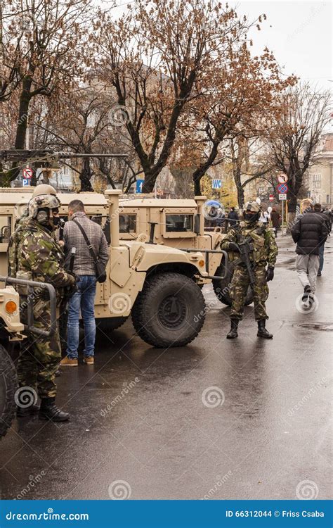 Editorial: before the 1st of December Parade (5) Editorial Stock Image - Image of csaba, hummer ...