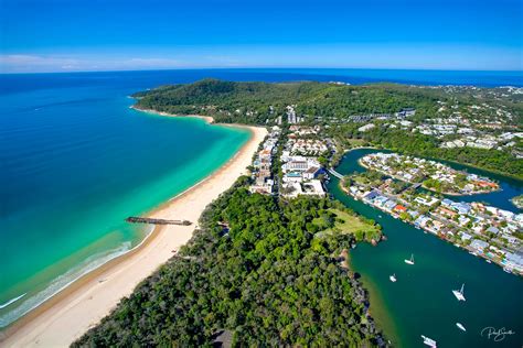 NOOSA MAIN BEACH - Paul Smith Images