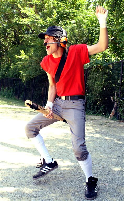 Cosplay Outfits: TF2 - Scout