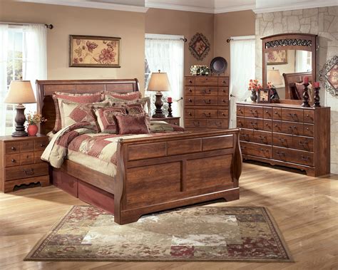 Ashley Signature Design Timberline Queen Bedroom Group | Dunk & Bright Furniture | Bedroom Groups