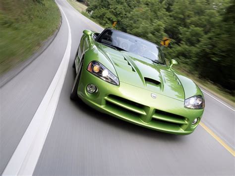 AUTOMOVEL V8 V10 V12 V16: DODGE VIPER CONVERSIVEL VERDE DUAS PORTAS