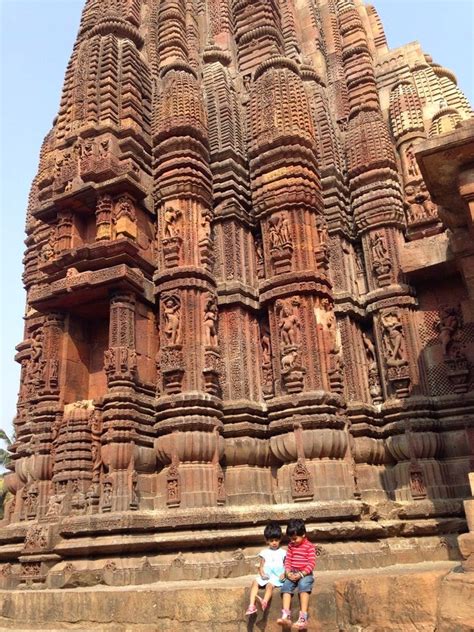 Rajarani Temple in Bhubaneswar | Incredible Pics