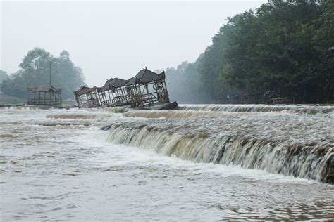 Flood Myths from Various Cultures: Deluge Narratives Worldwide - Illuminating Facts