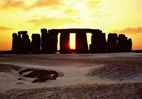 Avebury Sunrise and Stonehenge Sunset Winter Solstice Tour: December 21st 2022. London Departure