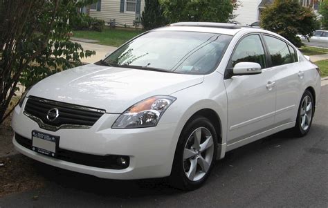 2009 Nissan Altima 2.5 S - Coupe Manual