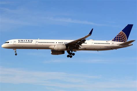 United plans 21 more economy seats in Boeing 757 in 2018! - Aviation24.be