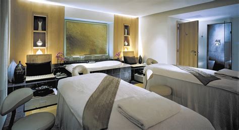 Luxury Spa Hampshire | Spa & Wellness Near London | Four Seasons