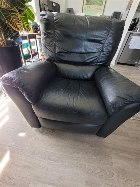 Leather Ikea Recliner | Chairs & Recliners | Kitchener / Waterloo | Kijiji