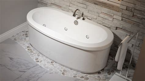 Our Latest Obsession: The Jacuzzi Modena™ Freestanding Whirlpool Tub