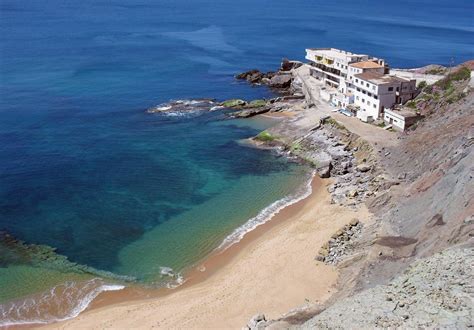 Praia de Porto das Barcas - Peniche | Central Portugal Beaches | Portugal Travel Guide