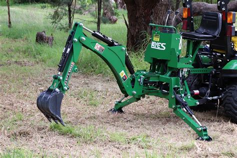 TRACTOR 3 POINT LINK BACKHOE SUB COMPACT - Hayes Products - Tractor Attachments and Implements