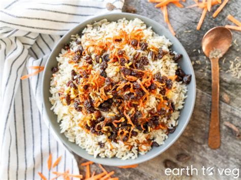 Vegetarian Kabuli Pulao (Afghan Rice) - Earth to Veg