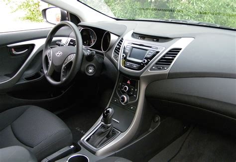 Hyundai Elantra Inside | Autos Post