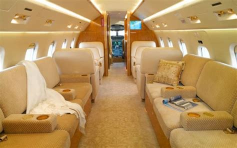 Bombardier Challenger 605 - Price, Specs, Photo Gallery, History - Aero Corner