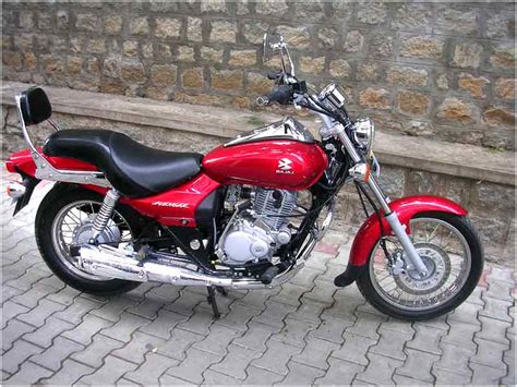 Bajaj Avenger 220 Review, Bajaj Avenger 220 Price - ReviewCenter.in