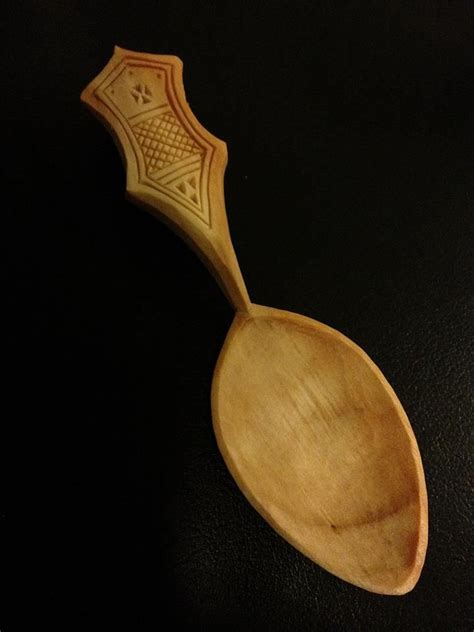 Cherry Spoon made by Simon Hill | Hand carved spoon, Hand carved wooden spoons, Wooden spoon carving