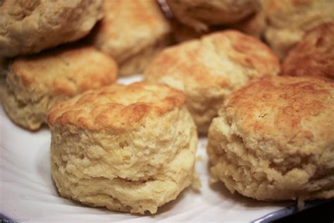 Soft and Fluffy Buttermilk Biscuits - The Chunky Chef