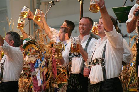 Oktoberfest - The Munich Beer Festival | TravMonkey