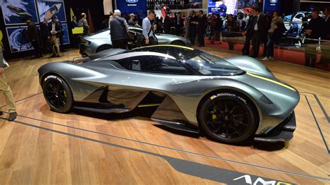 5 things you need to know about the Aston Martin Valkyrie