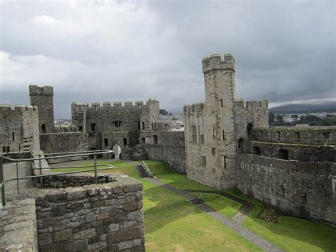 Royal Travelogue 5: Caernarfon Castle and the Princes of Wales | Carolyn Harris