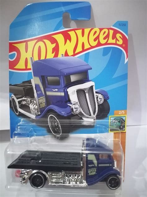 Hot Wheels 2023 HW Haulers Fast-Bed Hauler - Navy Blue, Hobbies & Toys, Toys & Games on Carousell