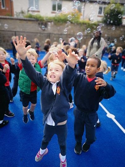 Earlsfield Primary School - Tes Jobs