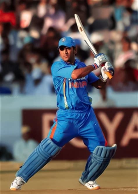 MS Dhoni turns 41, cricket fraternity extends birthday wishes for "Captain Cool"