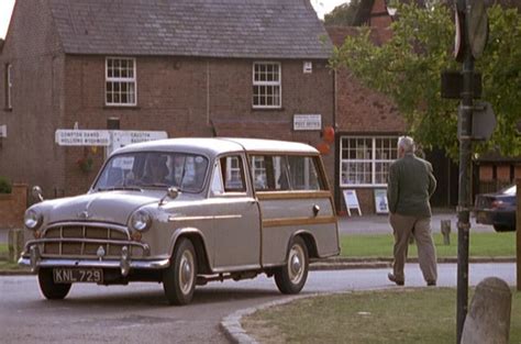 IMCDb.org: 1956 Morris Oxford Traveller Series II in "Midsomer Murders ...