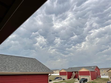 What kind of clouds are these? We had a tornado warning too : r/SkyPorn