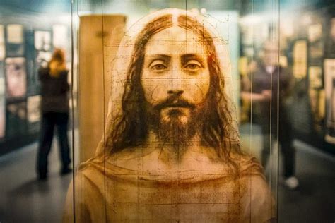 AI Uses the Turin Shroud to Reveal What Jesus 'Might Have Looked Like ...