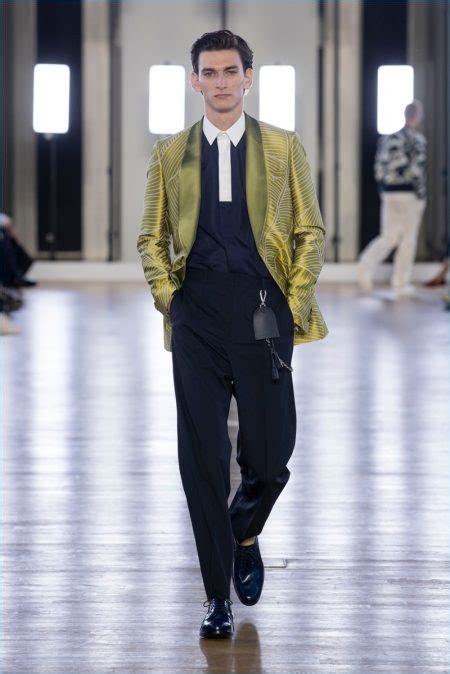 Cerruti 1881 Spring/Summer 2018 Men's Collection