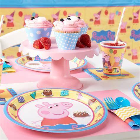 Peppa Pig Party in a Box For 8 | BirthdayExpress.com