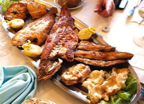 El rincón de Mundín: PARRILLADA DE PESCADOS