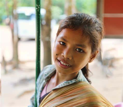 Chuck Kuhn's Cambodia : Cambodia Children Love and Smile