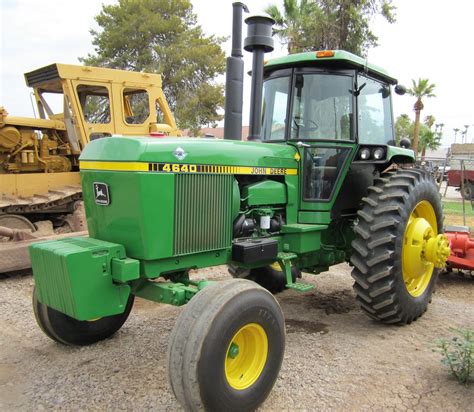 John Deere 4640: Specs, Engine, Transmission, Dimensions